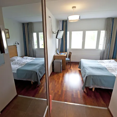 מלון Finlandia Alba 3*